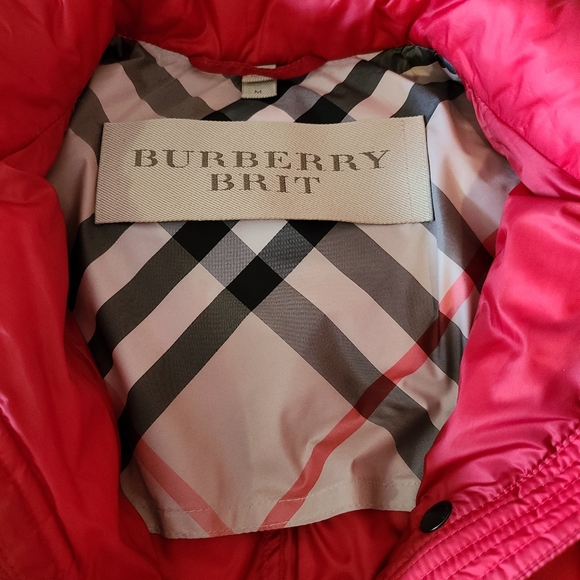 BURBERRY Brit Quilted Puffer Jacket - Picture 5 of 16